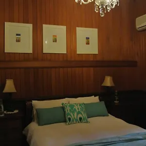 wiss-house-bed-breakfast.queenslandhotels.net/